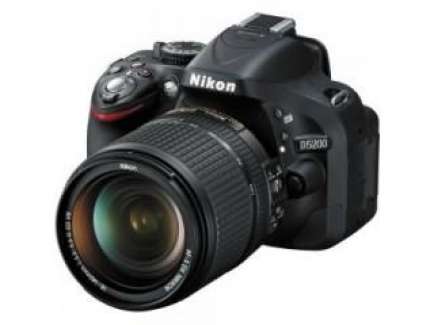 D5200 (AF-S 18-140mm VR Kit Lens) Digital SLR Camera