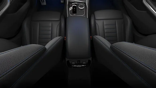 BMW 3 Series LWB Front Row Seats