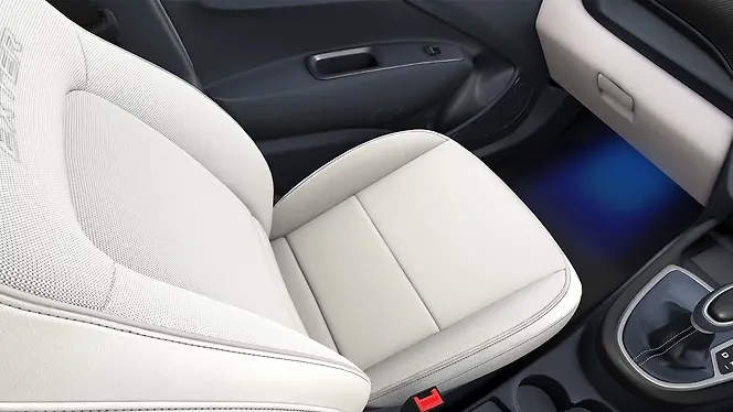 Hyundai Exter Front Row Seats