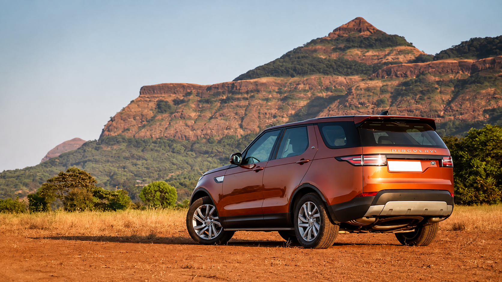 Land Rover Discovery Left Rear Three Quarter
