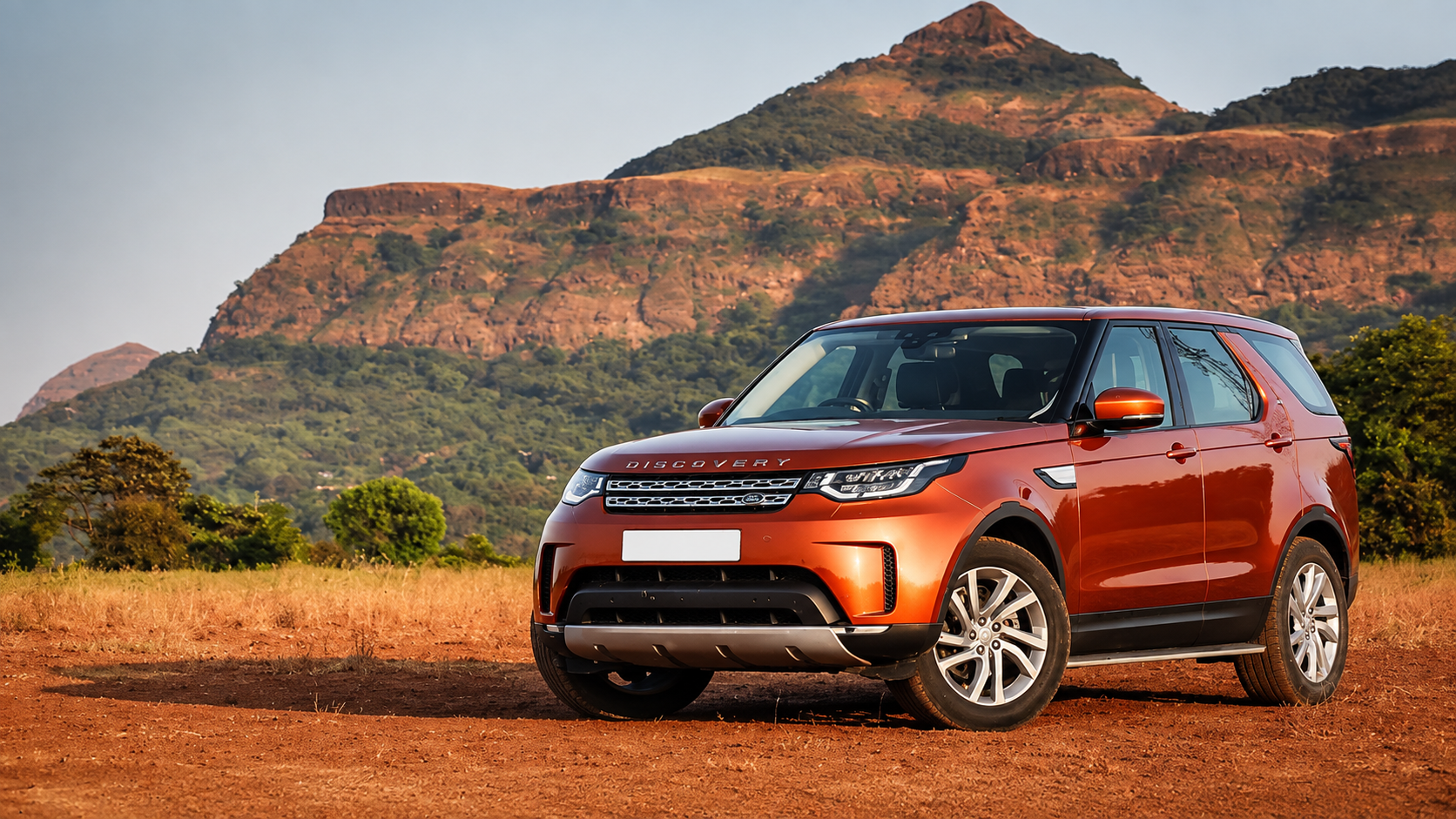 Land Rover Discovery Right Front Three Quarter
