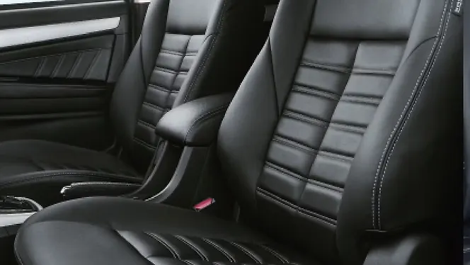 Isuzu MU-X Front Row Seats