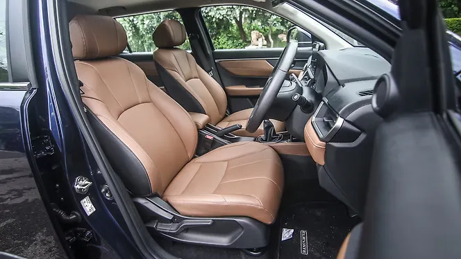 Honda Elevate Front Row Seats