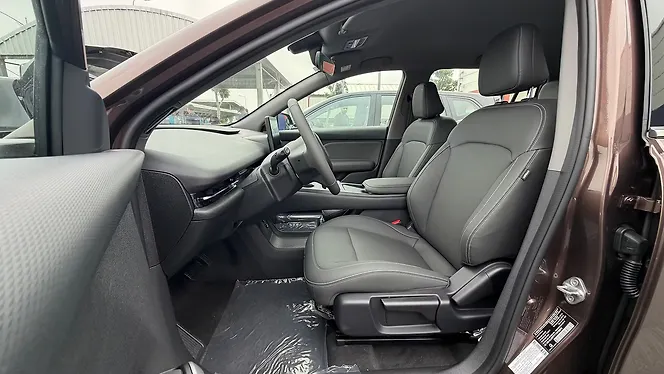 Vinfast MPV 7 Front Row Seats