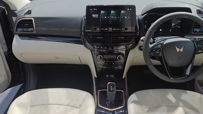Mahindra XUV 3XO EV Dashboard