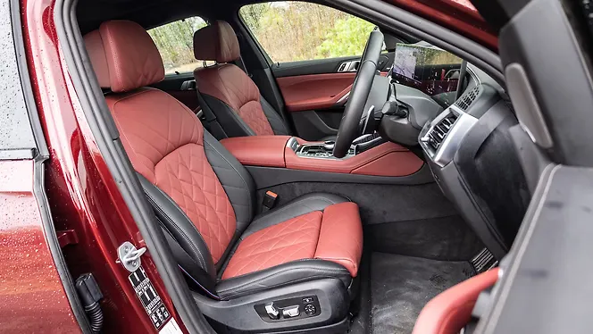 BMW X6 Front Row Seats