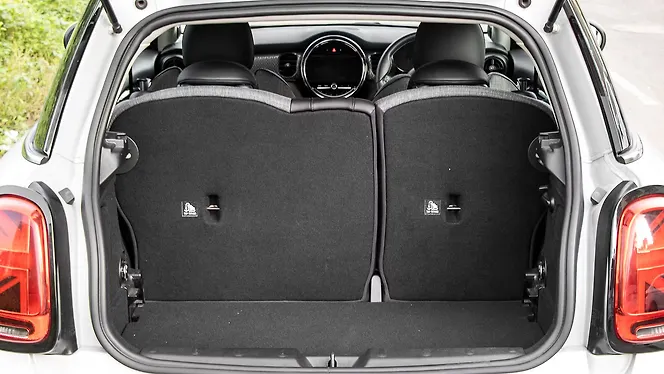 MINI Cooper SE Bootspace