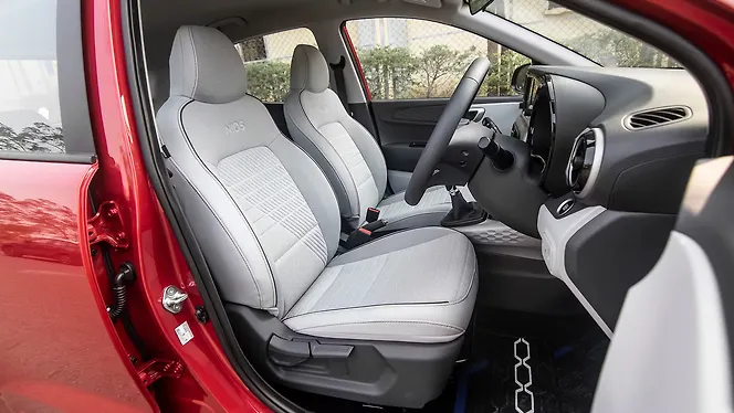 Hyundai Grand i10 Nios Front Row Seats
