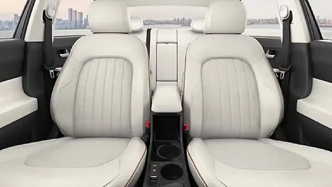 Hyundai Verna Front Row Seats