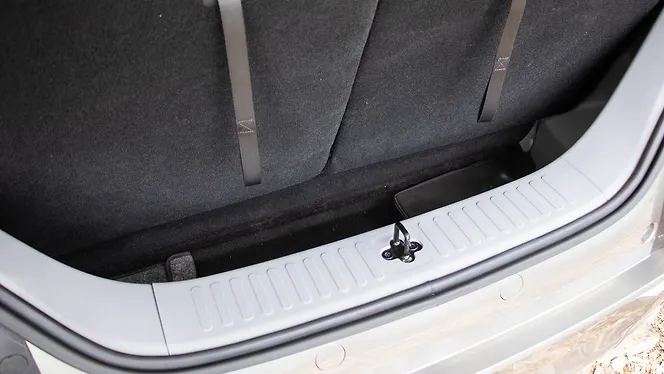 MG Comet EV Bootspace