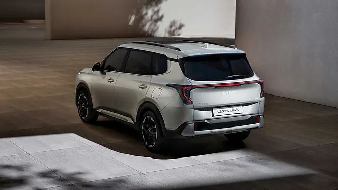 Kia Carens Clavis Rear View