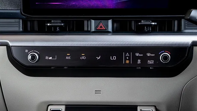 Kia Carens Clavis AC Controls