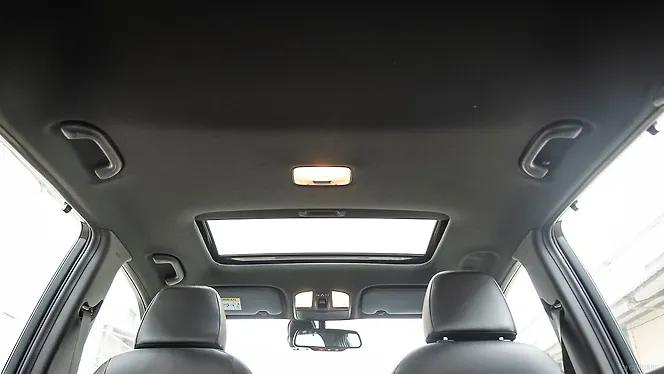 Kia Sonet Sunroof/Moonroof