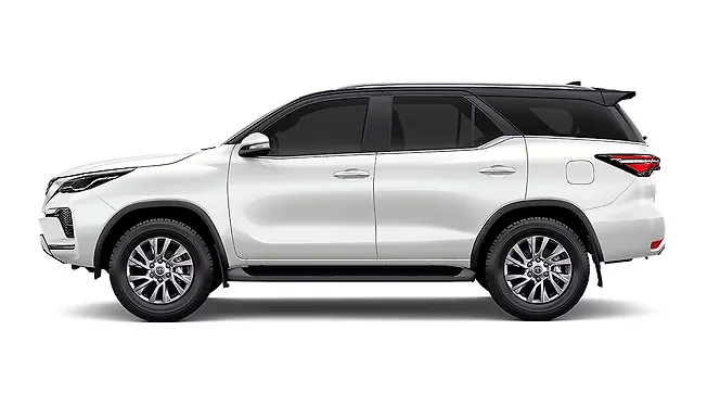 Toyota Fortuner Legender 4X2 2WD Diesel Turbo Automatic Dual Tone