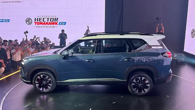 MG Hector Tomahawk PHEV Left Side View