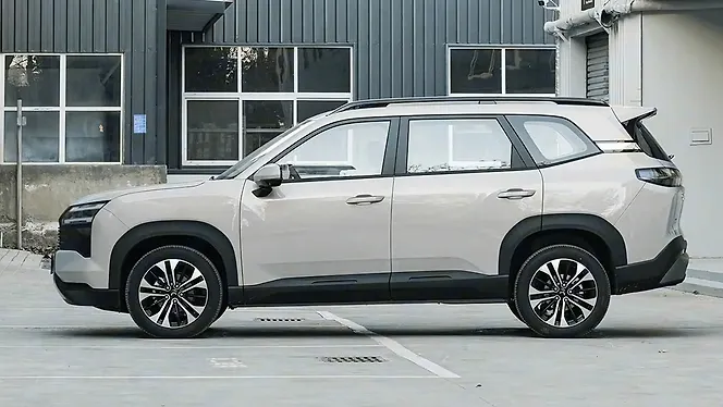 MG Hector Tomahawk PHEV Left Side View