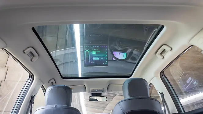 MG Windsor EV Sunroof/Moonroof