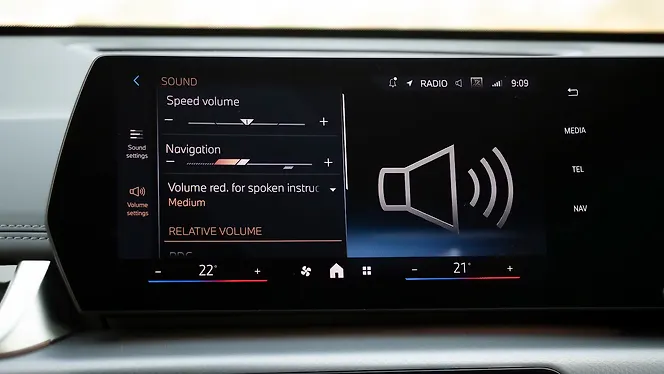 BMW iX1 LWB Infotainment System