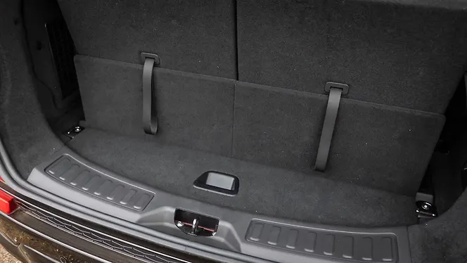 Land Rover Discovery Sport Bootspace