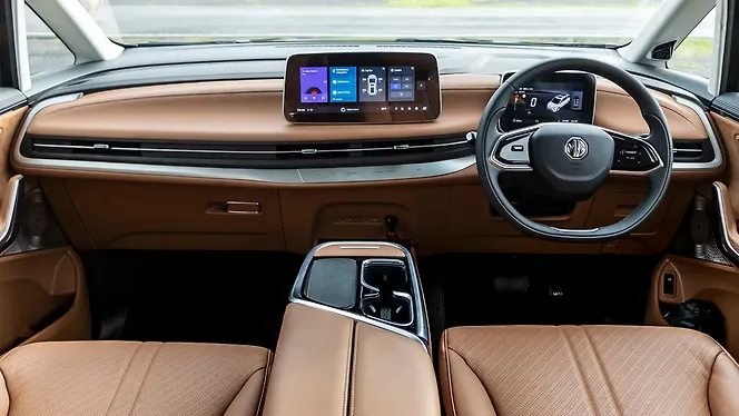 MG M9 Dashboard