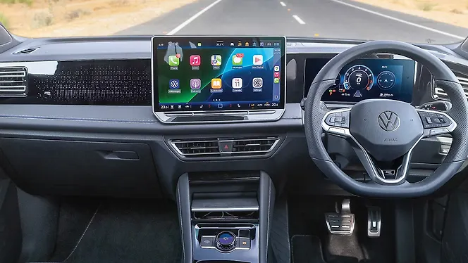 Volkswagen Tiguan R-Line Dashboard