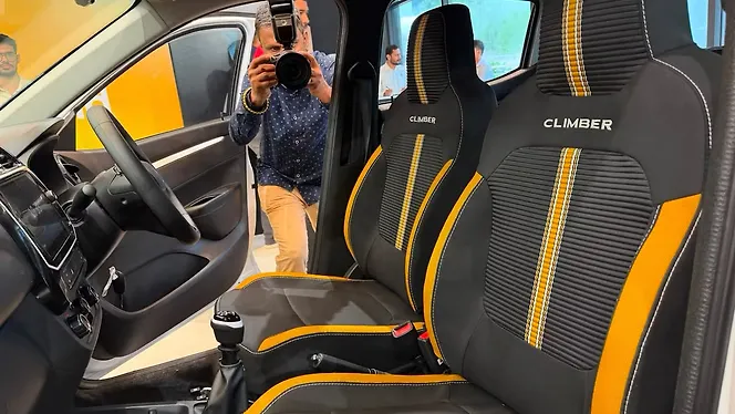 Renault Kwid Facelift Front Row Seats