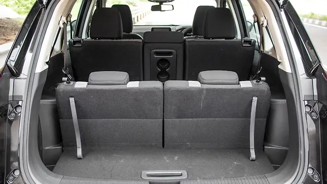 Nissan X-Trail Bootspace