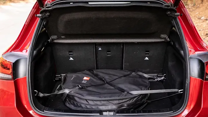 Mercedes-Benz AMG GLA35 Bootspace