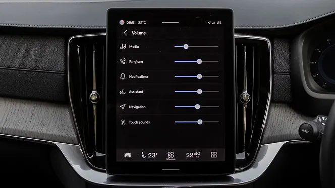 Volvo XC90 Infotainment System