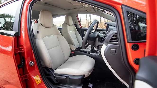 Tata Altroz facelift Front Row Seats
