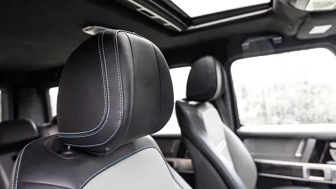 Mercedes-Benz G580 with EQ Technology Front Row Seats