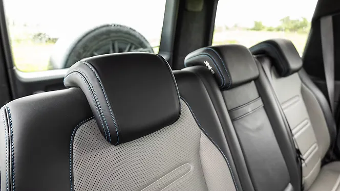 Mercedes-Benz G580 with EQ Technology Second Row Seats