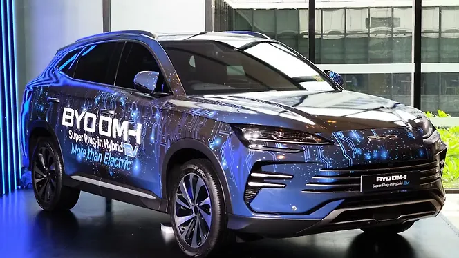 BYD Seal U DM-i Performance Plug-in Hybrid (Electric + Petrol) Turbo Automatic