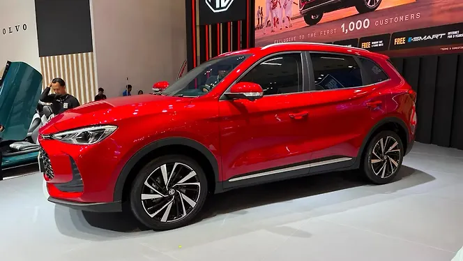 MG Astor Facelift Left Side View