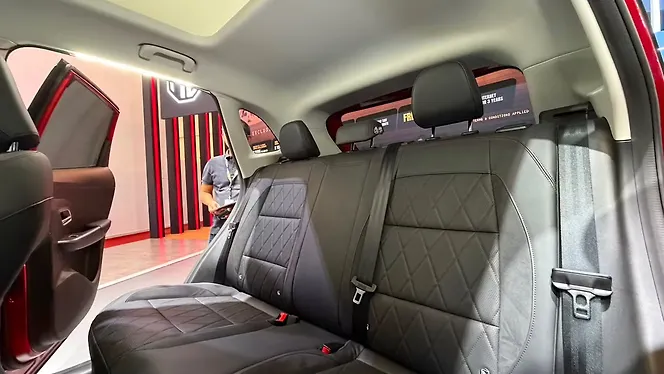 MG Astor Facelift Second Row Seats