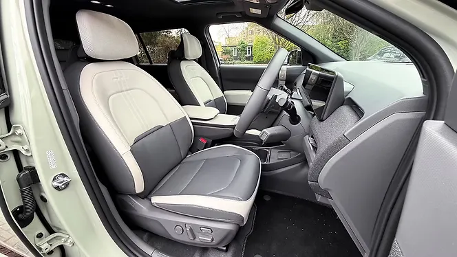Kia EV3 Front Row Seats