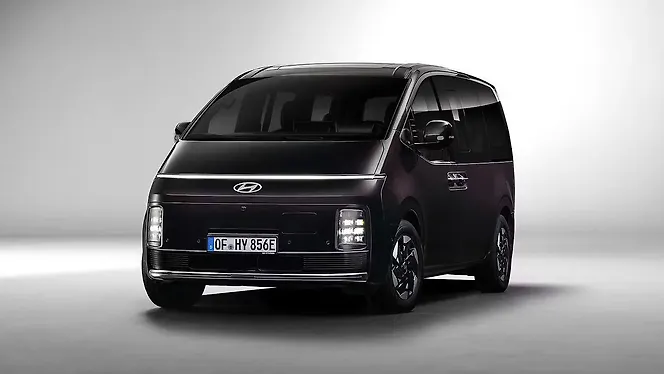 Hyundai Staria Left Front Three Quarter
