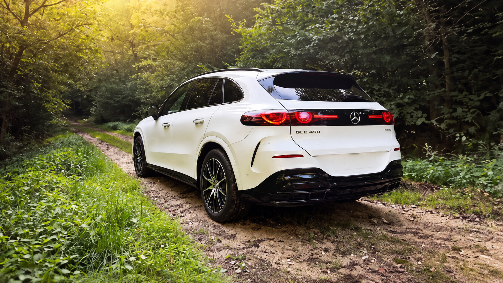 Mercedes-Benz GLC EV Left Rear Three Quarter