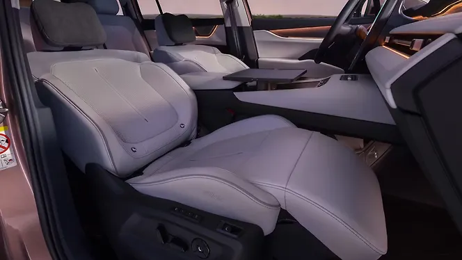Skoda Peaq Front Row Seats