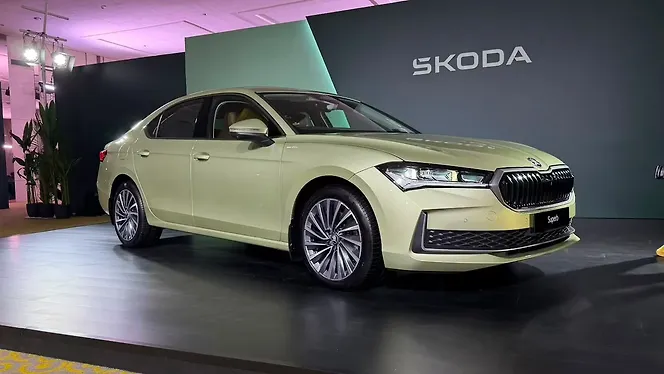 Skoda New Superb Right Front Three Quarter