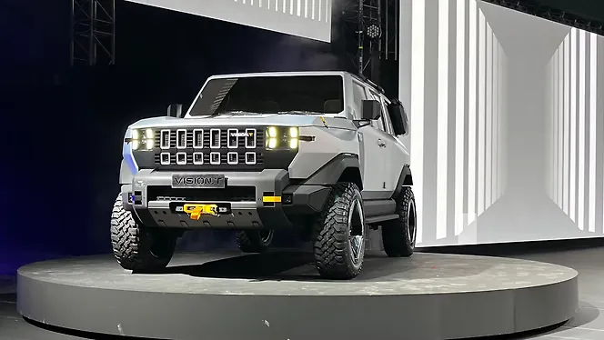 Mahindra Vision T Left Front Three Quarter
