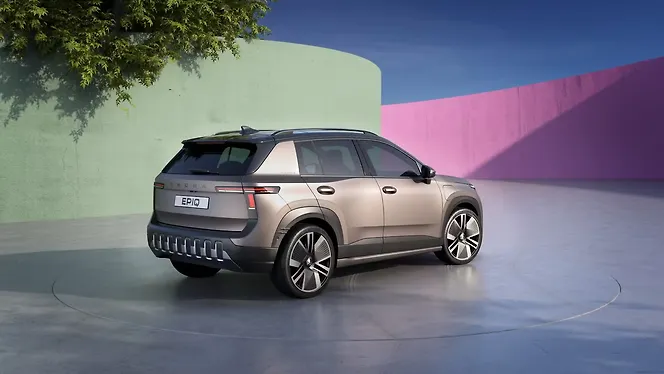 Skoda Enyaq Right Rear Three Quarter