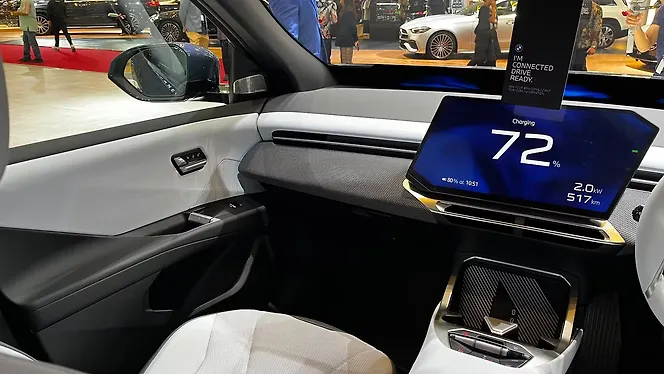 BMW iX3 Dashboard
