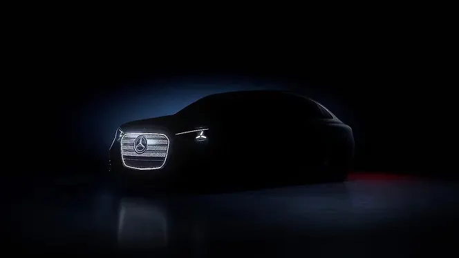 Mercedes-Benz C-Class EV Left Front Three Quarter