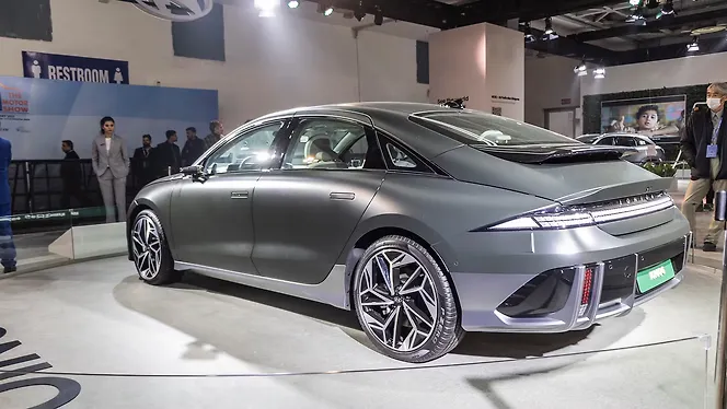 Hyundai Ioniq 6 Left Rear Three Quarter