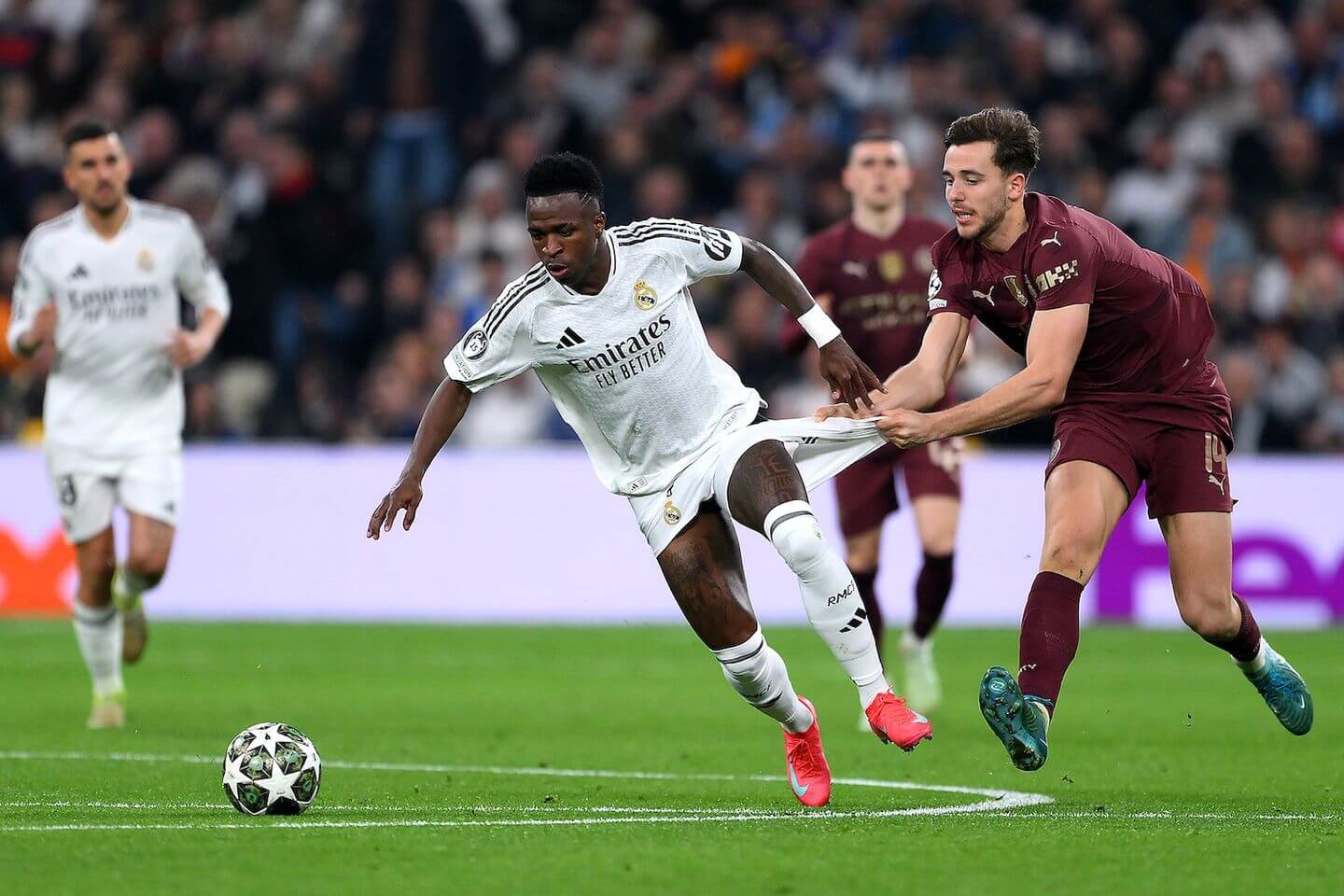 Only way Gonzalez find to stop Vini Only way Gonzalez find to stop Vini