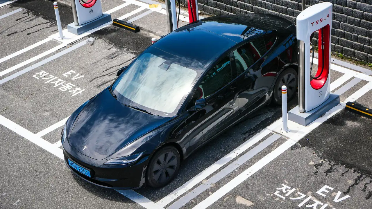 Tesla Supercharger Tesla Supercharger