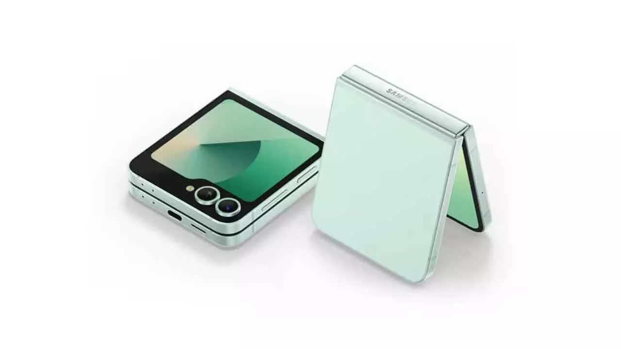 Samsung Galaxy Z Flip 7 FE Samsung Galaxy Z Flip 7 FE