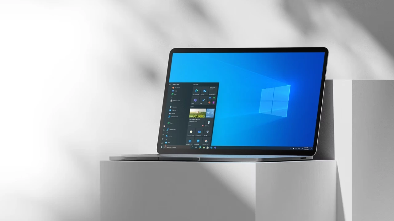 Windows PC M4 MacBook