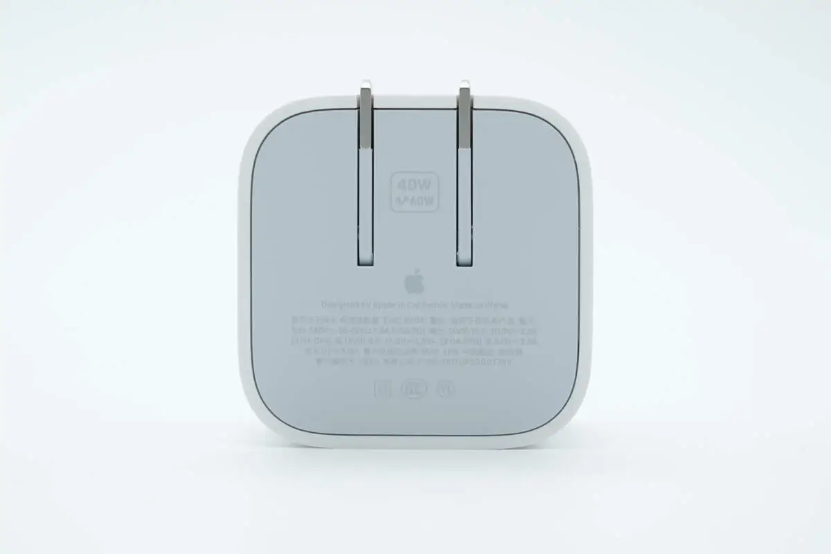 Apple Dynamic Power Adapter Apple Dynamic Power Adapter